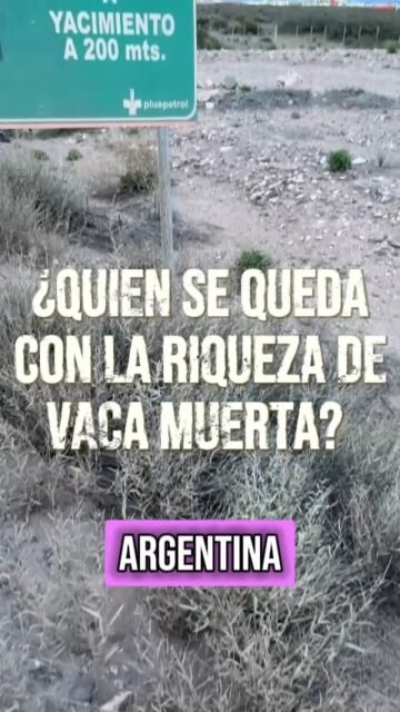 🛢️ ¿QUIÉN GANA CON VACA MUERTA?

Argentina nunca produjo tanto petróleo en su historia. Vaca Muerta bate récords, el crudo se convirtió en el principal producto de exportación y las riquezas se multiplican. Pero hay una pregunta que no podemos esquivar: ¿quién se queda con esa riqueza?

Mientras las grandes petroleras, en su mayoría multinacionales, concentran las ganancias, las pymes regionales, los trabajadores y las comunidades locales reciben una porción mucho menor y pagan los costos de un modelo que no derrama.

Tenemos los recursos, los trabajadores capacitados y una herramienta estratégica como YPF. Tenemos todo para construir un modelo energético que genere industria nacional, empleo, infraestructura y desarrollo para nuestro pueblo.

🇦🇷 Vaca Muerta es de la Argentina. ¿No será hora de que la riqueza también lo sea?

#VacaMuerta #SoberaníaEnergética #YPF #EnergíaArgentina #SoberaníaNacional #DesarrolloNacional
